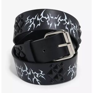 Hot Topic Black Heavy Metal Pyramid Stud Belt